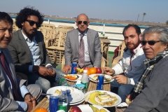 في-سفرة-بشط-العرب-مع-وزير-النقل-كاظم-فنجان-والفنانين-فتحي-شداد-واحمد-الشمالي-ومرتضى-البغدادي-2016