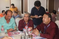 مع-الصديقين-فتحي-شداد-وعباس-حمدان