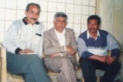 مع-القاص-محمد-خضير-والناقد-مقداد-مسعود-اواخر-التسعينيات