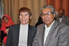 مع خبيرة اقتصادية المانية خلال مؤتمر دولي