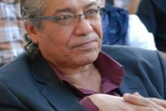 في احدى الندوات الثقافية